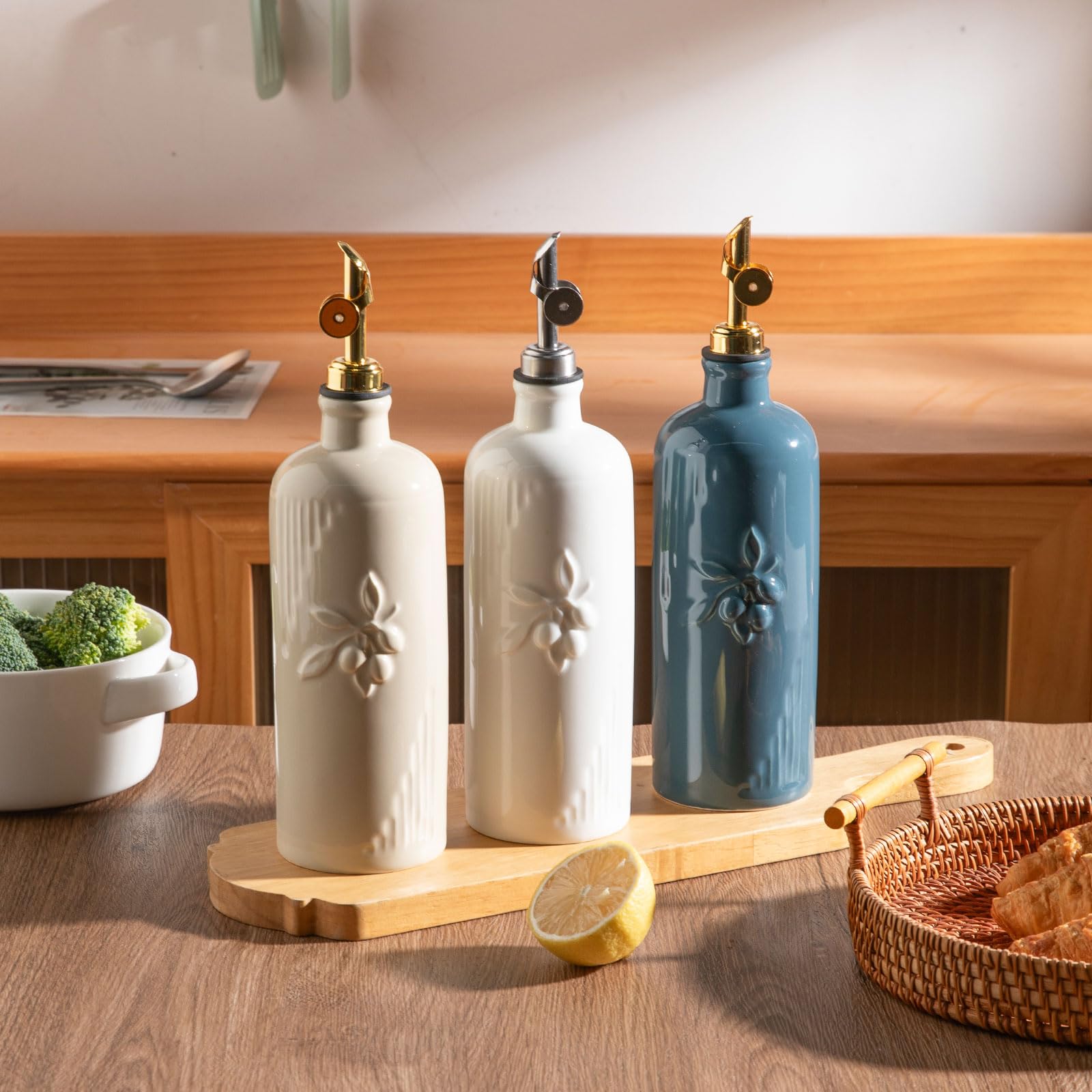 20-Ounce Ceramic Olive Oil Dispenser with Gold Spout